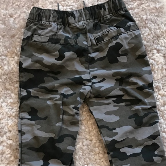 Gap Lined Camo Pants - Picture 3 of 3